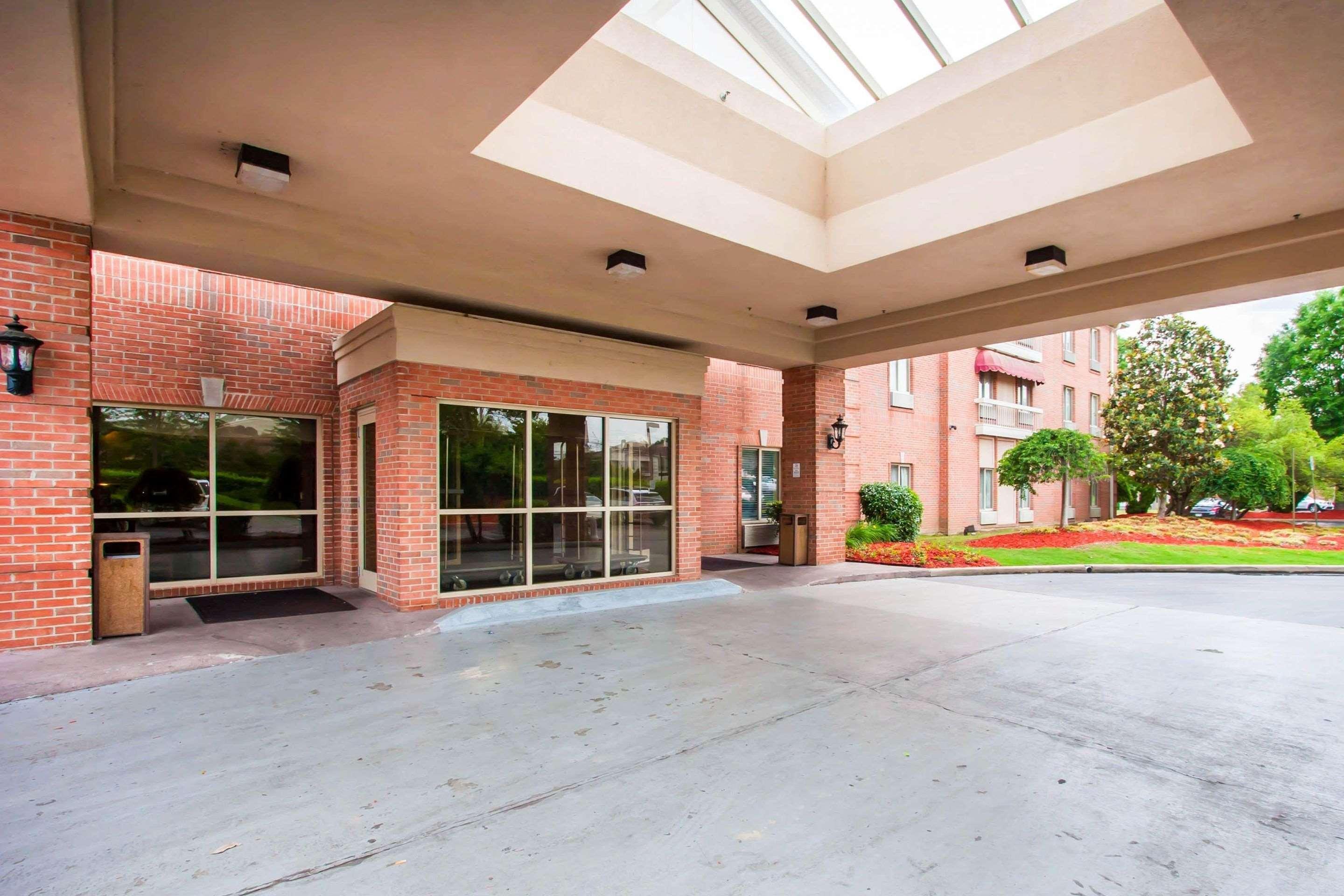Quality Inn & Suites Germantown North Exterior photo