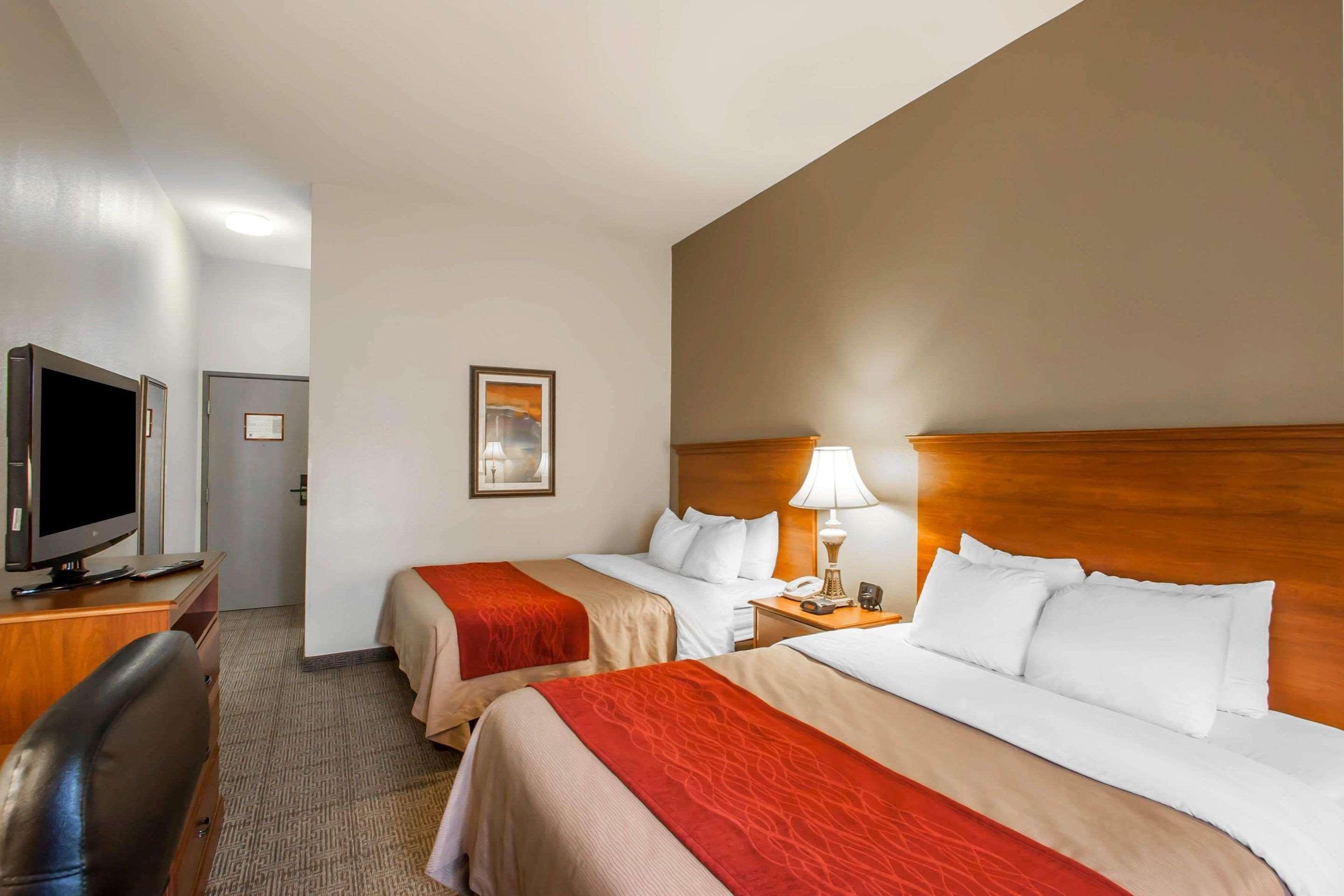 Quality Inn & Suites Germantown North Exterior photo